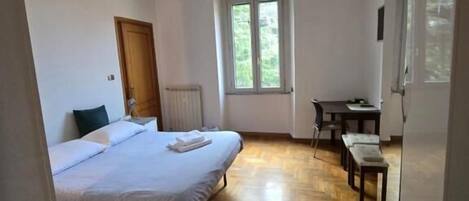 Family Triple Room, Balcony, Courtyard View