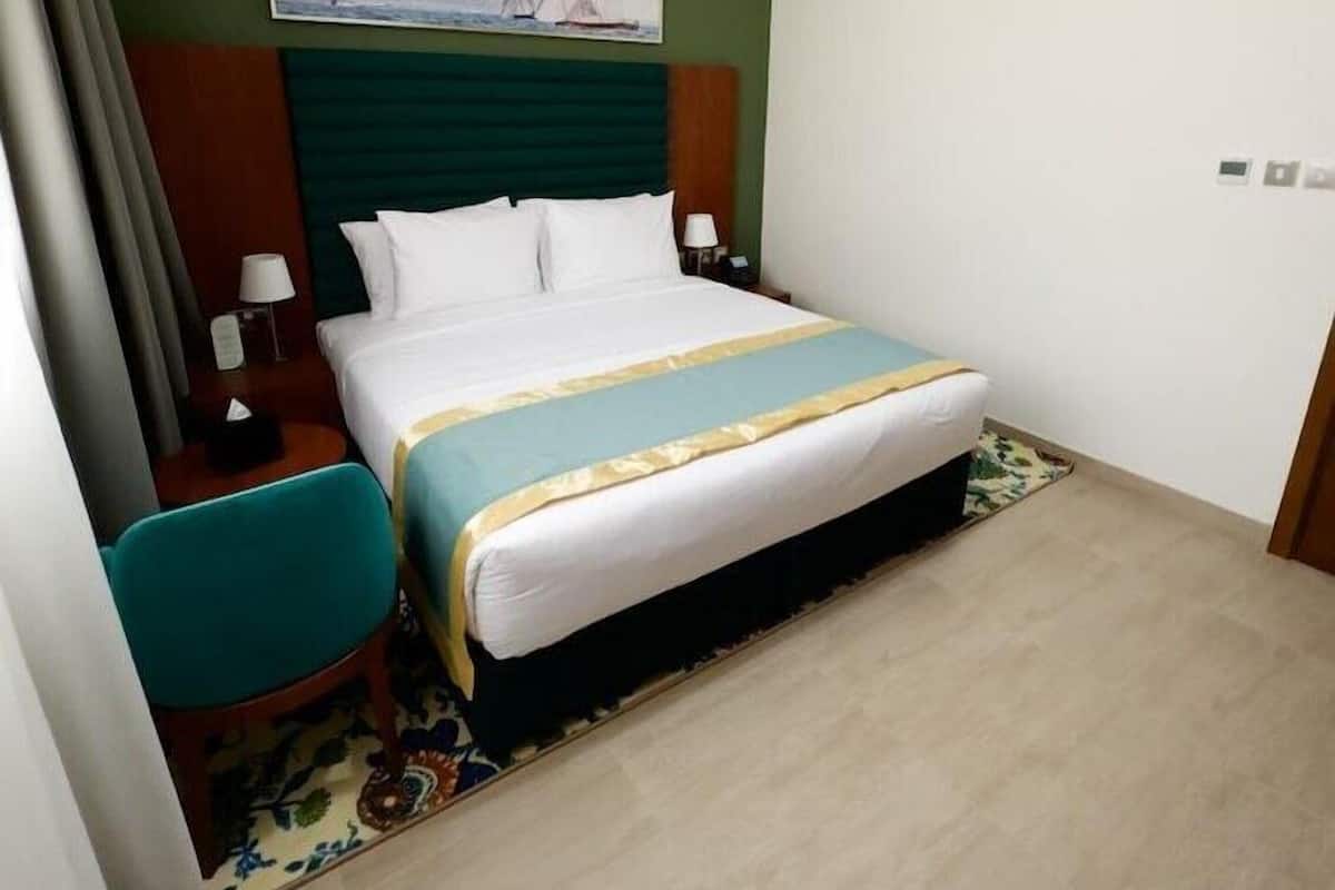 Deluxe Apartment, 2 Bedrooms | 2 bedrooms, soundproofing, free WiFi