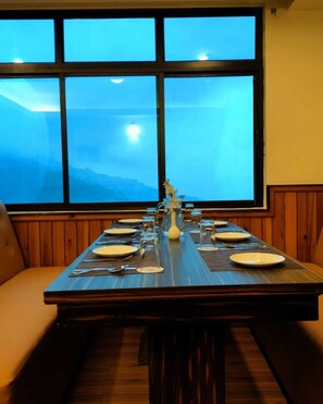 Restaurant - Valley Vista Resort (Gangtok)
