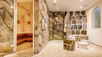 Sauna, vasca idromassaggio, bagno turco