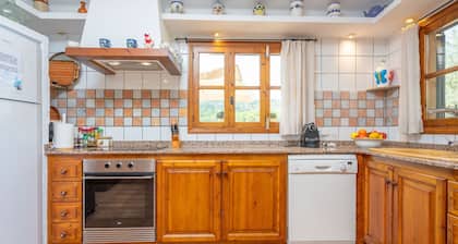 Reynes in Mallorca With 3 Bedrooms and 2 Bathrooms
