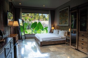 Luxury Suite, 1 King Bed, Non Smoking, Garden View | 1 bedroom, soundproofing, iron/ironing board, free WiFi - Seaside Oceana Suites by Mahaprana (Kubutambahan)