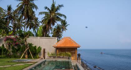Seaside Oceana Suites by Mahaprana