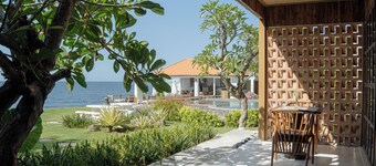 Seaside Oceana Resort by Mahaprana