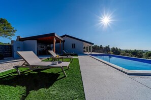 Villa, Accessible