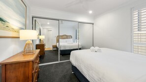 3 bedrooms, WiFi, bed sheets - Beach Haven 5 - 5 - 84 Lawson Street (Byron)