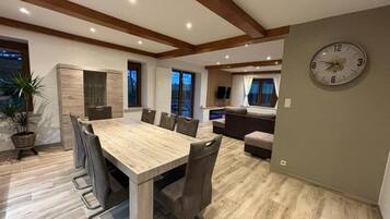 Vila, 5 kamar tidur, Boleh Merokok, balkon | Tempat makan