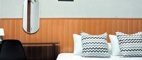 Ropa de cama de alta calidad, sistema de insonorización y wifi gratis