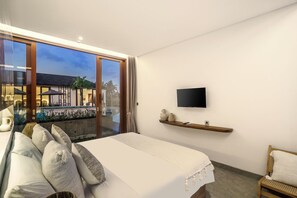 Comfort Villa, 6 Bedrooms, Pool View | In-room safe, iron/ironing board, free WiFi, bed sheets - Villa Mia by BaliSuperHost (Ubud)