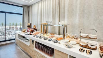Daily buffet breakfast (EUR 13.90 per person)