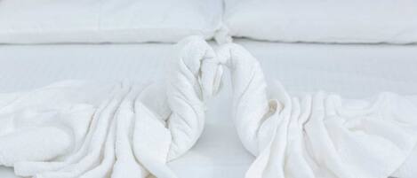 3 bedrooms, iron/ironing board, free WiFi