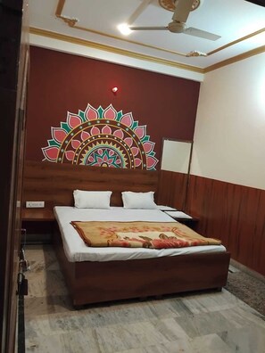Deluxe Triple Room | Free WiFi