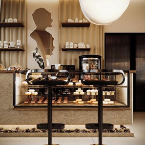 Desayuno completo incluido todos los días 