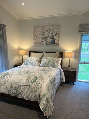 2 bedrooms, iron/ironing board, travel cot, WiFi