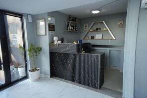 Reception - Enles Hotel (Durrës)