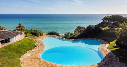 Prainha Calm Retreat in Alvor