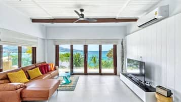 Villa, 6 habitaciones, para fumadores, alberca privada | Área de sala de estar