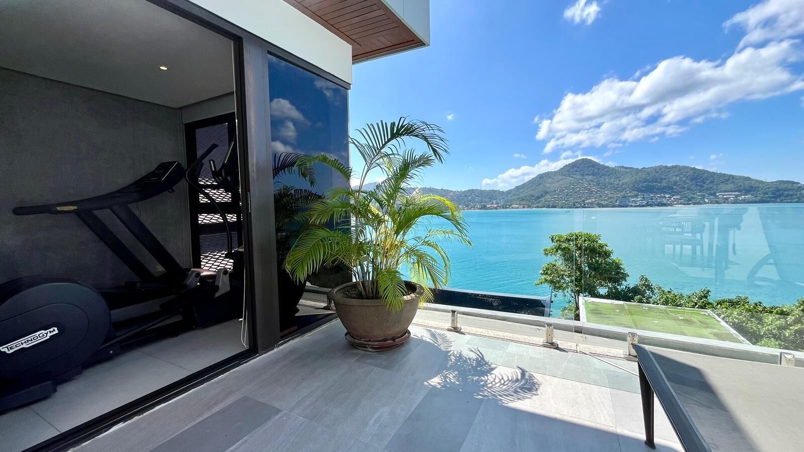 Villa, 6 Bedrooms, Accessible, Smoking | Property grounds