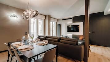 Apartment, Balcony | 2 bedrooms, premium bedding, down duvets, iron/ironing board