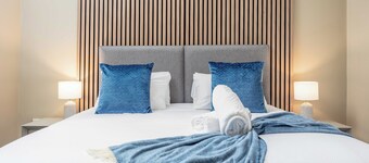 The Oliver - Donnini Apartments