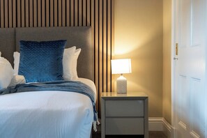 2 bedrooms, iron/ironing board, free WiFi