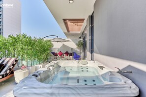Deluxe-Apartment, Balkon, Stadtblick | Balkon