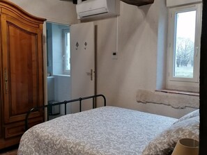 2 bedrooms, free WiFi, bed sheets