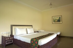 Family Villa | 4 bedrooms, Egyptian cotton sheets, premium bedding, memory-foam beds - YAAN Bagela Villa (Udaipur)