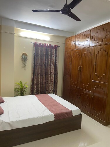 Charming 2-bedroom apartment with fitness room, WiFi in Guwahati