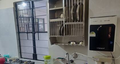 Charming 2-bedroom apartment with fitness room, WiFi in Guwahati
