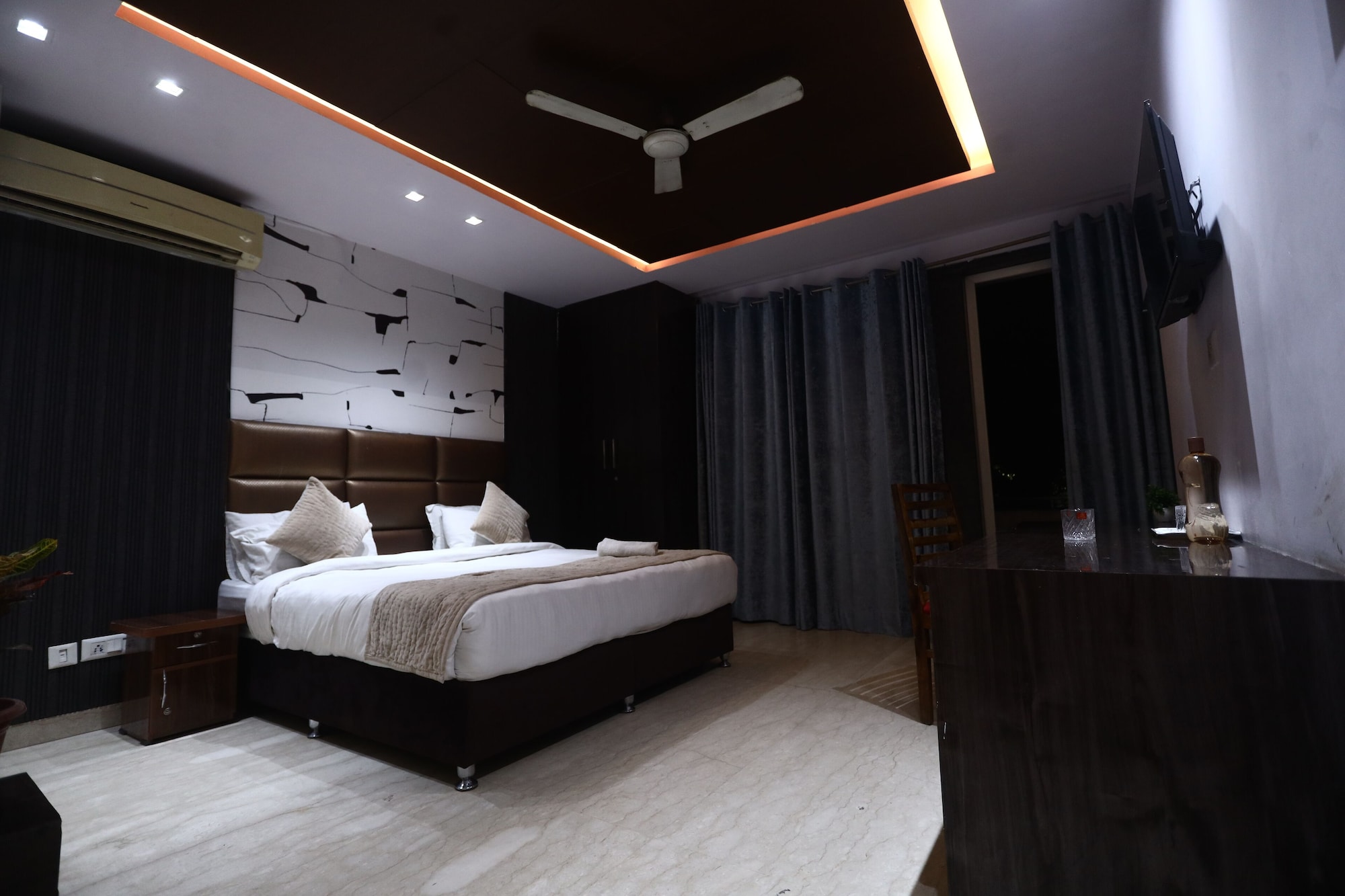 2 Star Hotels