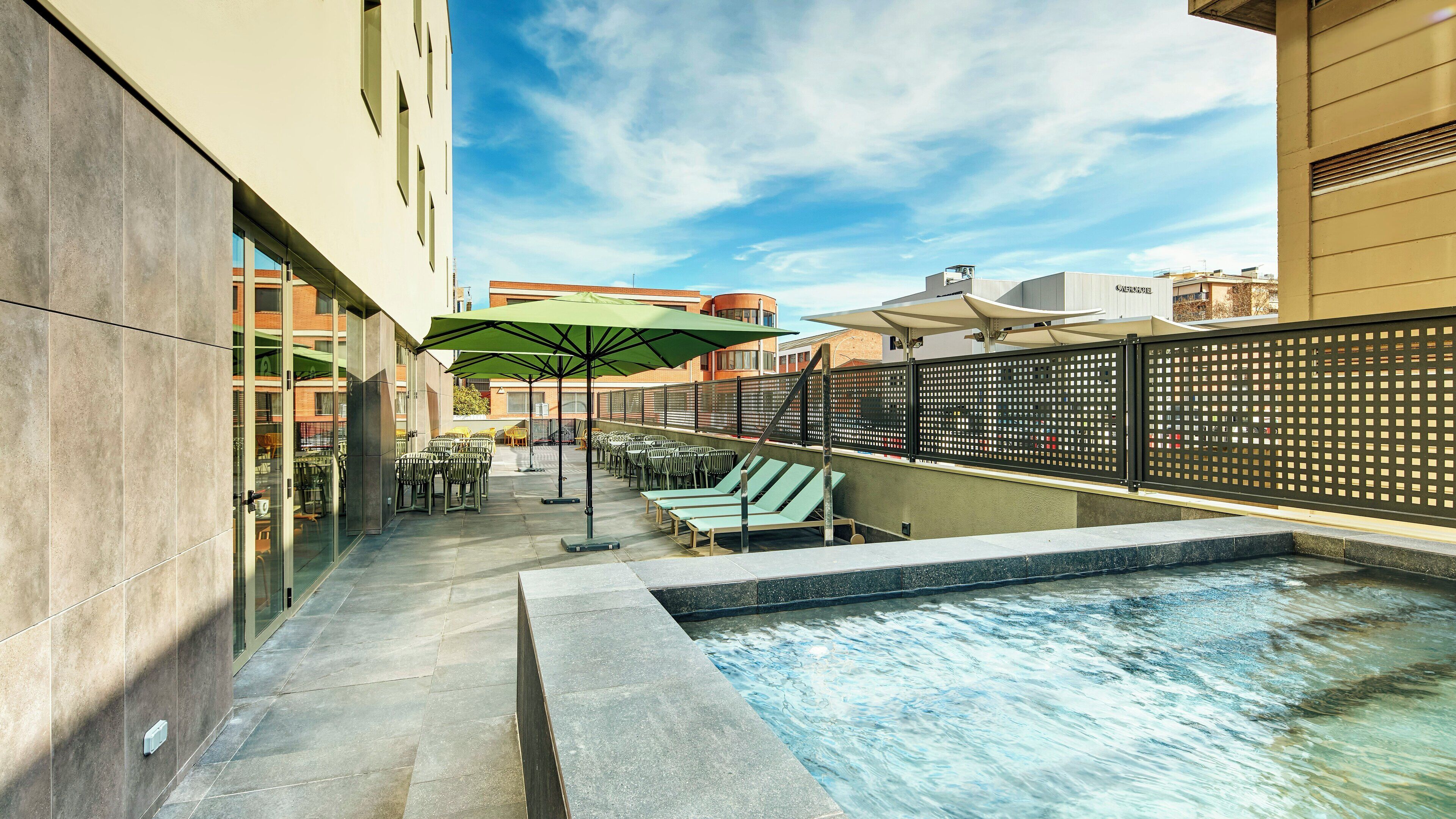 Piscina stagionale all'aperto