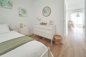 2 bedrooms, iron/ironing board, travel crib, free WiFi