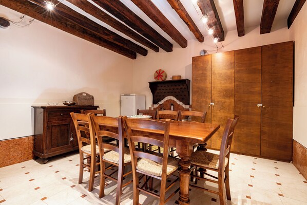 Apartment | In-room dining