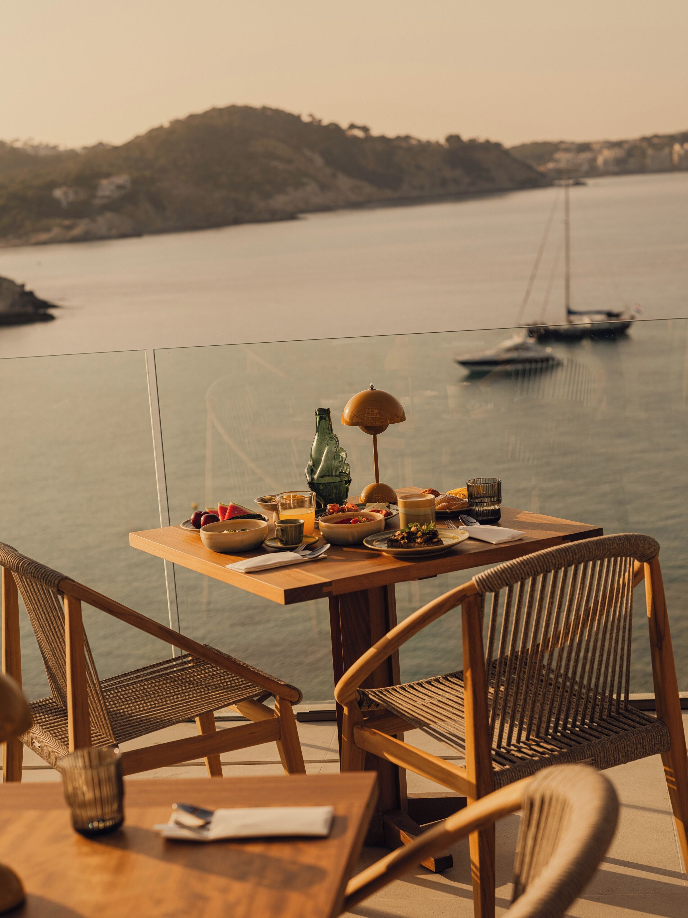 包含每日自助早餐