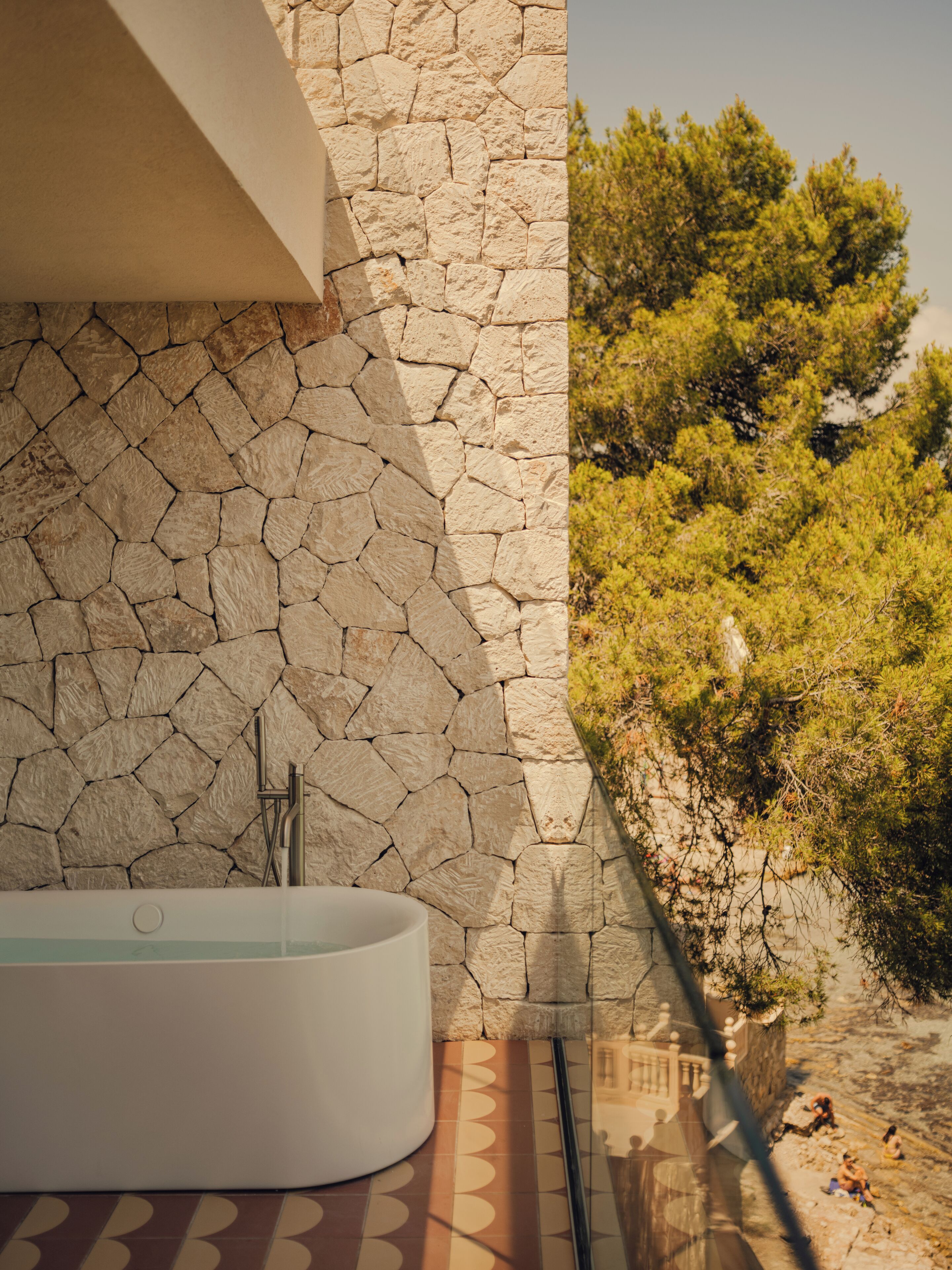Cliff Room with Sea view and bathtub | Terrace/patio