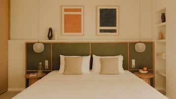 Chambre Deluxe, vue sur la cour intérieure | Literie hypoallergénique, minibar, coffre-fort, système d’insonorisation