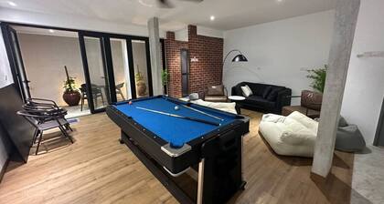 Nara s Luxe Villa#pooltable#karaoke#partyhouse
