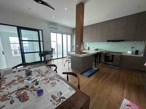 Nara s Luxe Villa#pooltable#karaoke#partyhouse