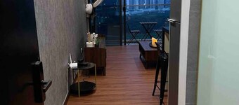 Duplex Cyber View Apartment - Netflix