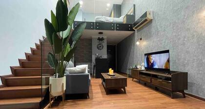 Duplex Cyber View Apartment - Netflix