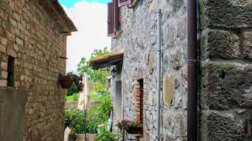 Enceinte de lâhĂ©bergement