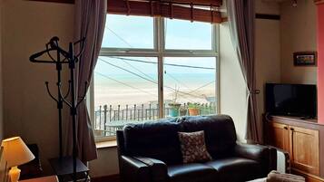 1 bedroom, internet, bed sheets