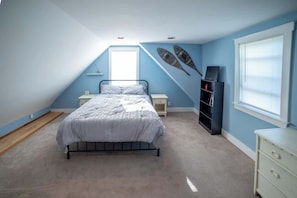 3 bedrooms, iron/ironing board, WiFi, bed sheets - Country Home in Heart of Village Close to Mt.Snow! (Wilmington)