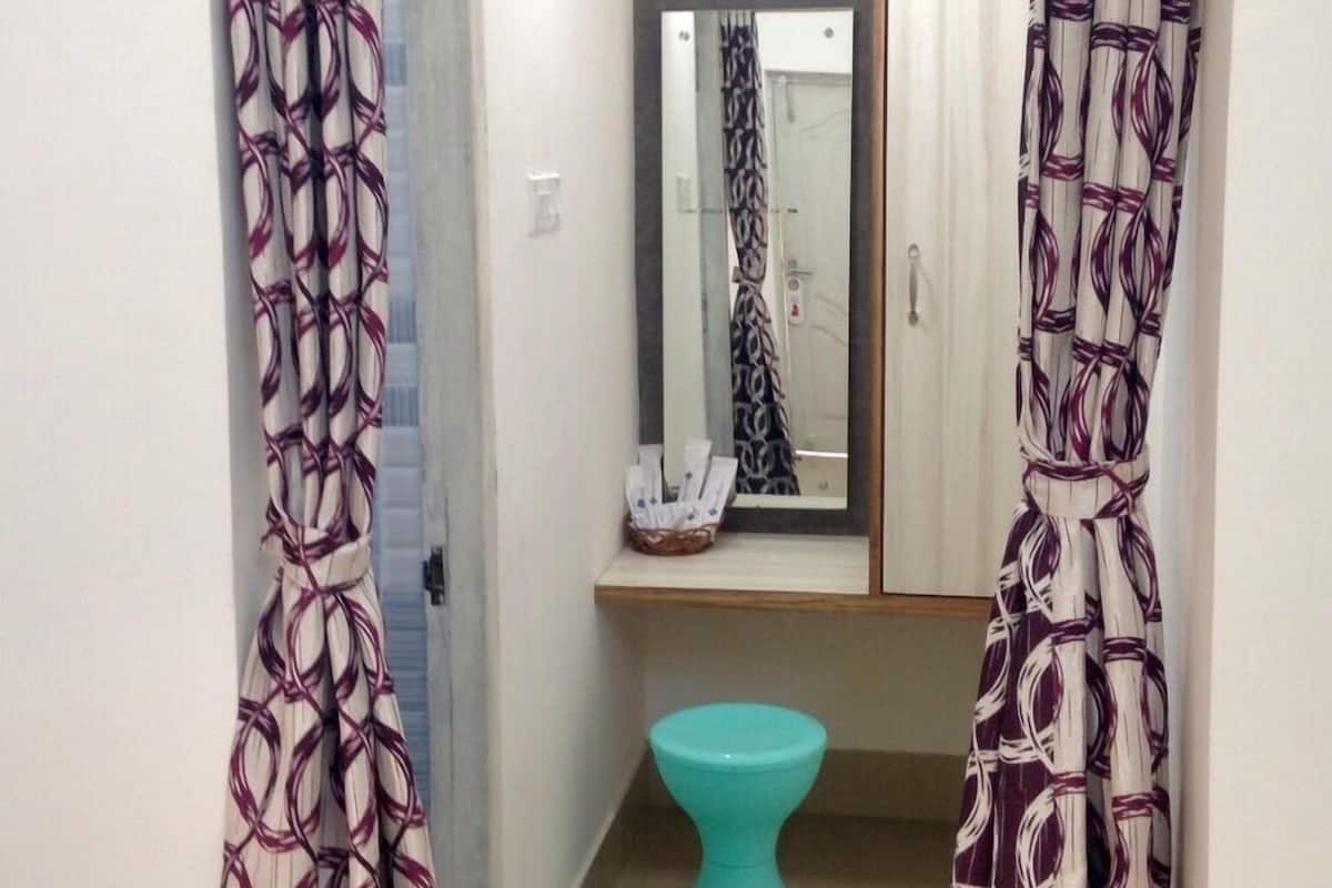 Standard Room | Desk, laptop workspace, free WiFi