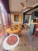 Smart TV 40 pulgadas con canales de televisión vía satélite