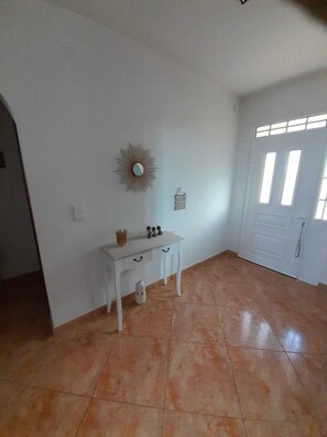 Interior - Shelter on the Hill. (Ribeira Brava)