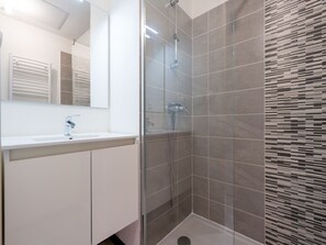 Shower - Villa 6 pers with garden (Sérignan)