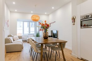 公寓 | 3 間睡房、互聯網