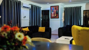Apartment, 3 Schlafzimmer, Raucher | Wohnzimmer
